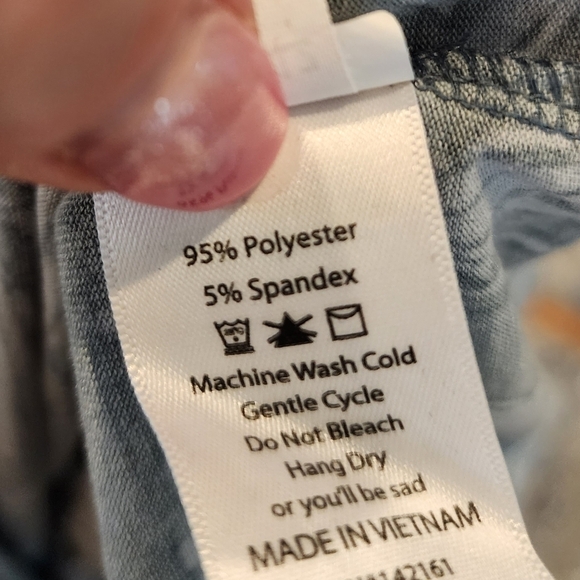 Lularoe sleeping beauty aurora Disney randy 3/4 sleeve top. Grey coral.  3X - Picture 10 of 11